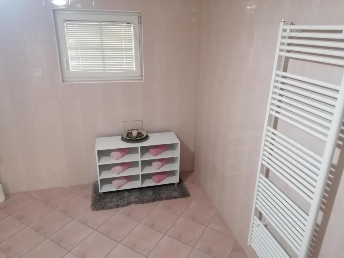 Apartma Sandi Sentilj Ngoại thất bức ảnh
